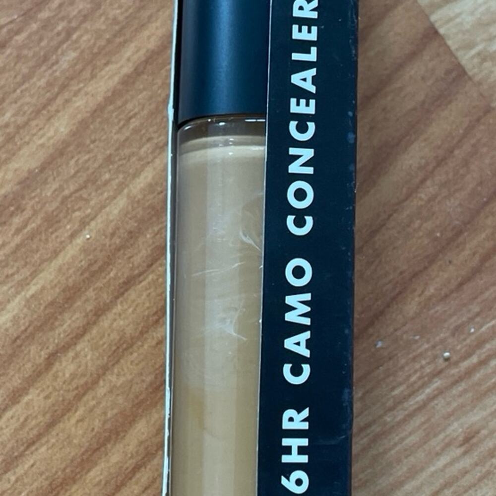 ELF 16HR Camo Concealer Deep Olive